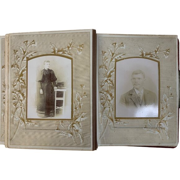 Antique Victorian Red Cloth & Brass Photo Album 33 Family Photos 8728 - Picture 9 of 16
